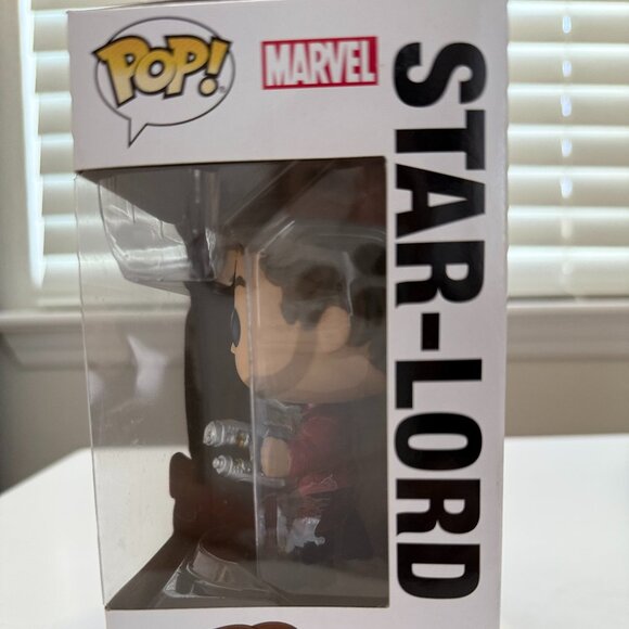 Funko POP! Marvel: Star-Lord #198 – Guardians of the Galaxy Vol. 2 Vinyl Figure - Picture 2 of 3